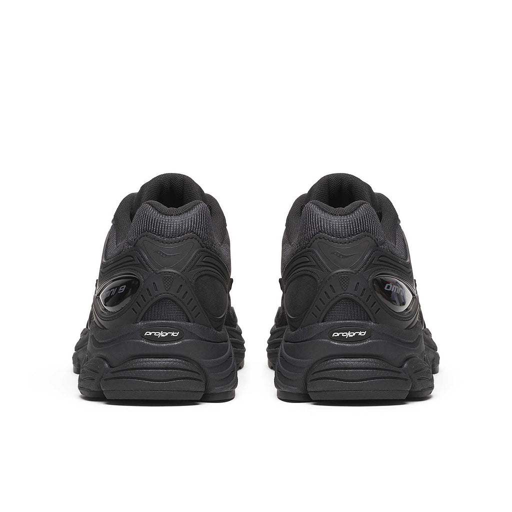 SĀUCØNY OMNI 9 OG ( FULL BLACK )